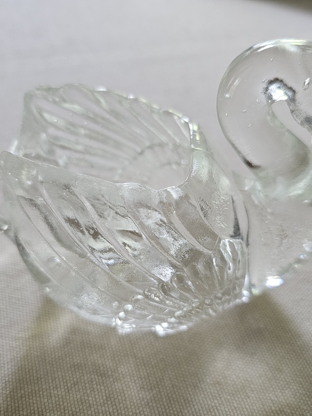 EUC Clear Glass Swan Trinket Dish